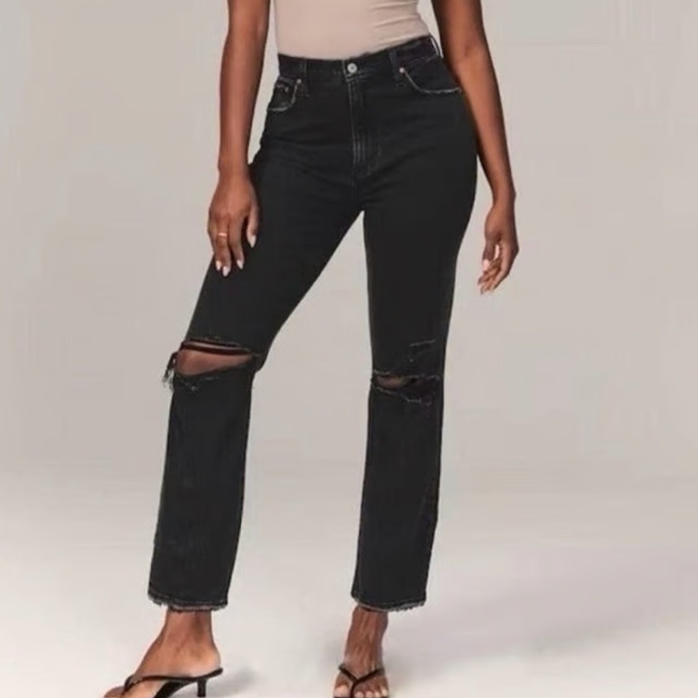 Abercrombie Ankle Straight Curve Love Jeans Women’s Size 27 4 Black Distressed